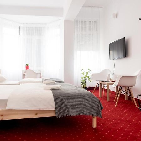 Bao Apartament & Rooms Oradea Bagian luar foto