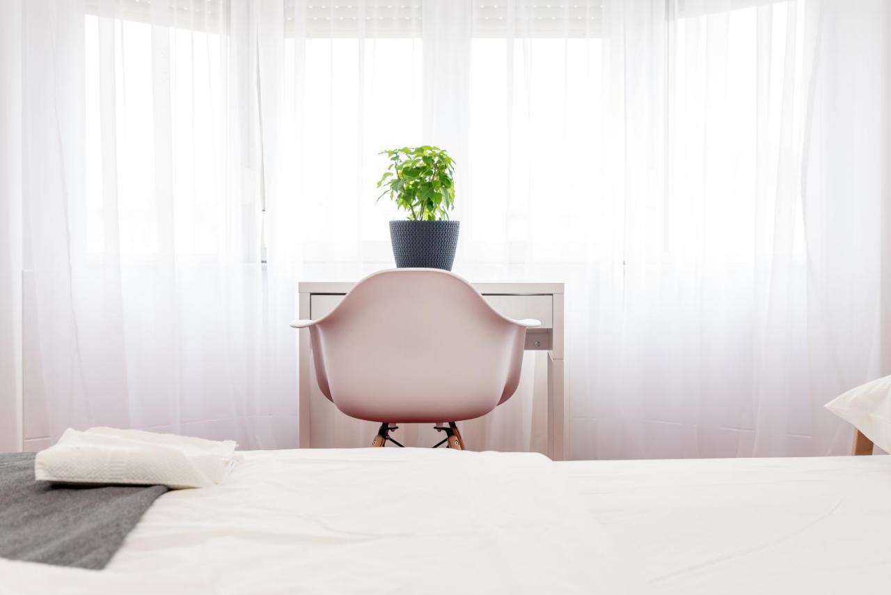 Bao Apartament & Rooms Oradea Bagian luar foto